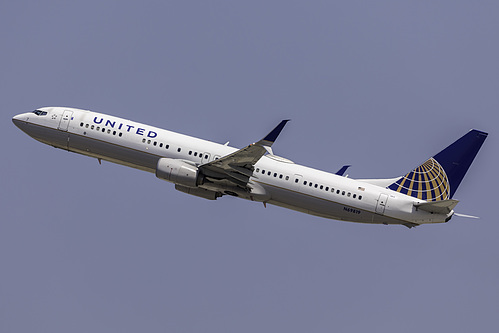 United Airlines Boeing 737-900ER N69819 at Los Angeles International Airport (KLAX/LAX)