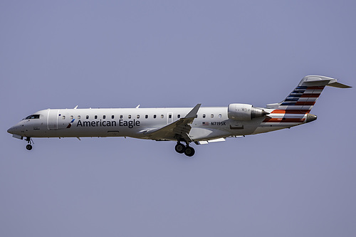 SkyWest Airlines Canadair CRJ-700 N719SK at Los Angeles International Airport (KLAX/LAX)