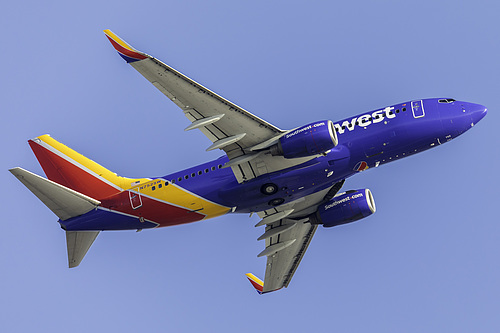 Southwest Airlines Boeing 737-700 N752SW at Los Angeles International Airport (KLAX/LAX)