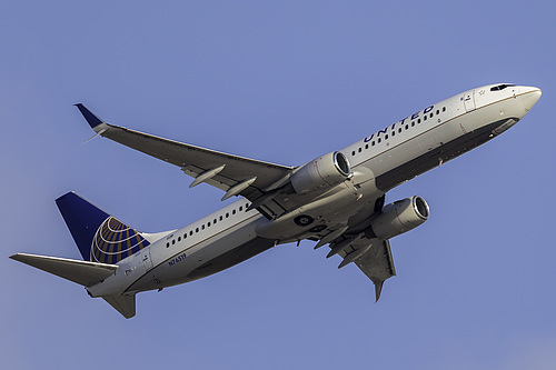 United Airlines Boeing 737-800 N76519 at Los Angeles International Airport (KLAX/LAX)