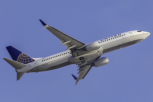 United Airlines Boeing 737-800 N76519 at Los Angeles International Airport (KLAX/LAX)