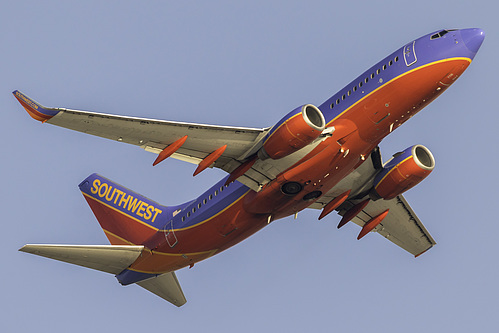 Southwest Airlines Boeing 737-700 N7715E at Los Angeles International Airport (KLAX/LAX)