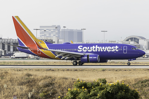 Southwest Airlines Boeing 737-700 N7738A at Los Angeles International Airport (KLAX/LAX)