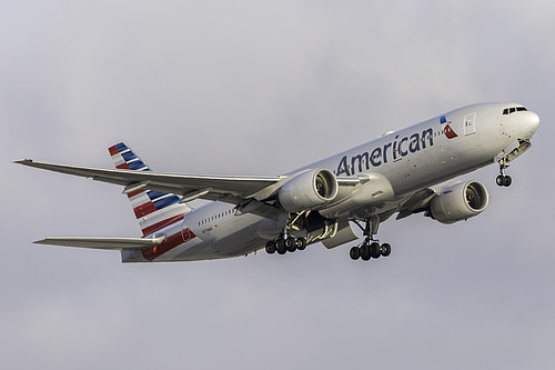 American Airlines Boeing 777-200ER N779AN at Los Angeles International Airport (KLAX/LAX) American Airlines Boeing 777-200ER N779AN at Los Angeles International Airport (KLAX/LAX)