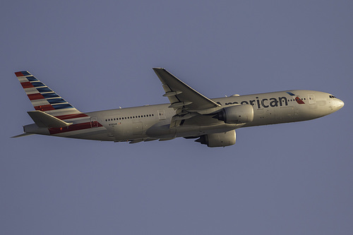 American Airlines Boeing 777-200ER N785AN at Los Angeles International Airport (KLAX/LAX) American Airlines Boeing 777-200ER N785AN at Los Angeles International Airport (KLAX/LAX)