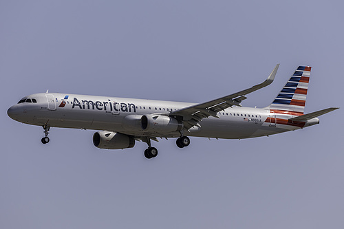 American Airlines Airbus A321-200 N908AA at Los Angeles International Airport (KLAX/LAX) American Airlines Airbus A321-200 N908AA at Los Angeles International Airport (KLAX/LAX)