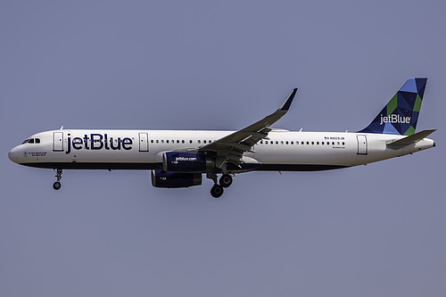 JetBlue Airways Airbus A321-200 N929JB at Los Angeles International Airport (KLAX/LAX)