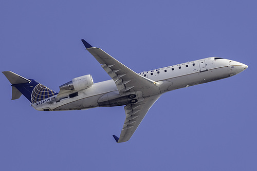 SkyWest Airlines Canadair CRJ-200 N956SW at Los Angeles International Airport (KLAX/LAX)