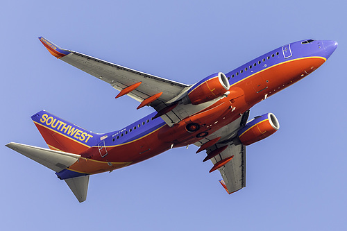 Southwest Airlines Boeing 737-700 N957WN at Los Angeles International Airport (KLAX/LAX)