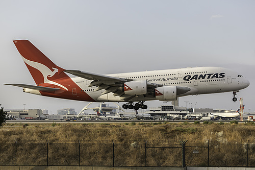 Qantas Airbus A380-800 VH-OQB at Los Angeles International Airport (KLAX/LAX)