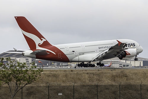 Qantas Airbus A380-800 VH-OQE at Los Angeles International Airport (KLAX/LAX)