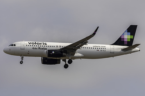 Volaris Airbus A320-200 XA-VLS at Los Angeles International Airport (KLAX/LAX)