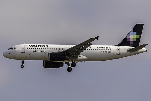 Volaris Airbus A320-200 XA-VOV at Los Angeles International Airport (KLAX/LAX)