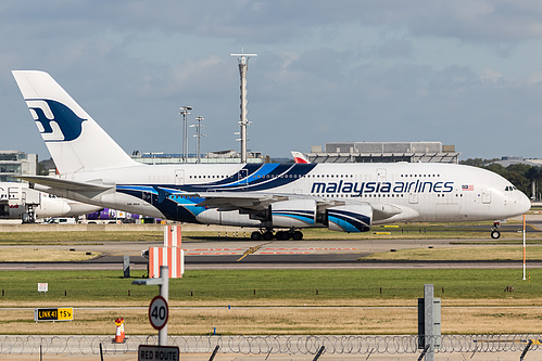Malaysia Airlines Airbus A380-800 9M-MNA at London Heathrow Airport (EGLL/LHR)