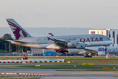 Qatar Airways Airbus A380-800 A7-APC at London Heathrow Airport (EGLL/LHR) Qatar Airways Airbus A380-800 A7-APC at London Heathrow Airport (EGLL/LHR)