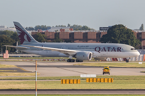 Qatar Airways Boeing 787-8 A7-BCO at London Heathrow Airport (EGLL/LHR)