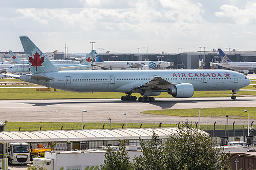 Air Canada Boeing 777-300ER C-FITL at London Heathrow Airport (EGLL/LHR)