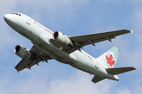 Air Canada Airbus A319-100 C-GITR at London Heathrow Airport (EGLL/LHR)