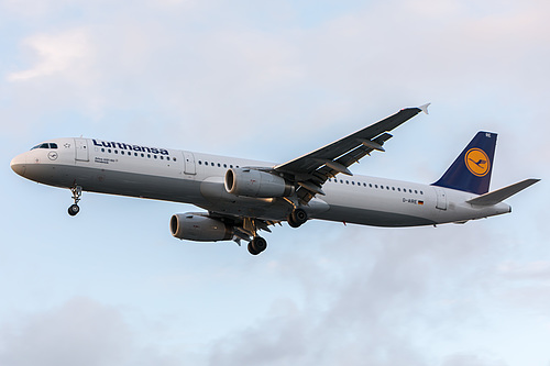 Lufthansa Airbus A321-100 D-AIRE at London Heathrow Airport (EGLL/LHR)