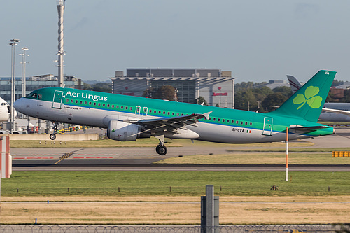 Aer Lingus Airbus A320-200 EI-CVA at London Heathrow Airport (EGLL/LHR) Aer Lingus Airbus A320-200 EI-CVA at London Heathrow Airport (EGLL/LHR)