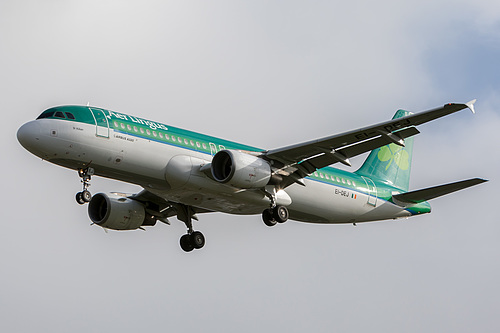 Aer Lingus Airbus A320-200 EI-DEJ at London Heathrow Airport (EGLL/LHR) Aer Lingus Airbus A320-200 EI-DEJ at London Heathrow Airport (EGLL/LHR)