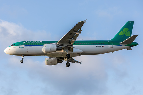 Aer Lingus Airbus A320-200 EI-DEL at London Heathrow Airport (EGLL/LHR) Aer Lingus Airbus A320-200 EI-DEL at London Heathrow Airport (EGLL/LHR)