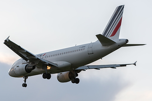 Air France Airbus A319-100 F-GRHU at London Heathrow Airport (EGLL/LHR) Air France Airbus A319-100 F-GRHU at London Heathrow Airport (EGLL/LHR)