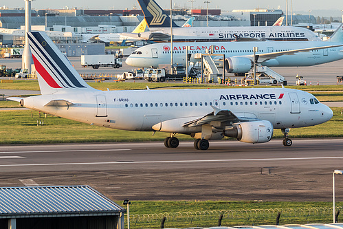 Air France Airbus A319-100 F-GRHU at London Heathrow Airport (EGLL/LHR) Air France Airbus A319-100 F-GRHU at London Heathrow Airport (EGLL/LHR)