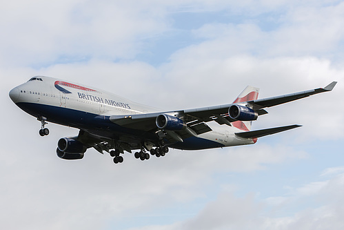 British Airways Boeing 747-400 G-BYGC at London Heathrow Airport (EGLL/LHR) British Airways Boeing 747-400 G-BYGC at London Heathrow Airport (EGLL/LHR)