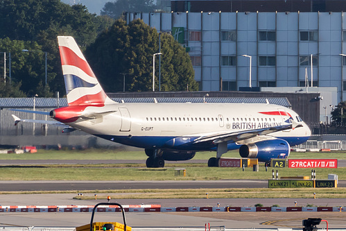 British Airways Airbus A319-100 G-EUPT at London Heathrow Airport (EGLL/LHR) British Airways Airbus A319-100 G-EUPT at London Heathrow Airport (EGLL/LHR)