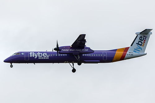 Flybe DHC Dash-8-400 G-FLBC at London Heathrow Airport (EGLL/LHR)