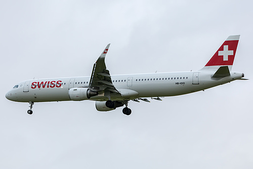 Swiss International Air Lines Airbus A321-200 HB-IOO at London Heathrow Airport (EGLL/LHR)
