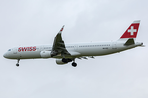 Swiss International Air Lines Airbus A321-200 HB-IOO at London Heathrow Airport (EGLL/LHR) Swiss International Air Lines Airbus A321-200 HB-IOO at London Heathrow Airport (EGLL/LHR)