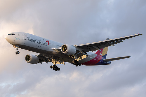 Asiana Airlines Boeing 777-200ER HL7775 at London Heathrow Airport (EGLL/LHR)