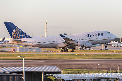United Airlines Boeing 747-400 N178UA at London Heathrow Airport (EGLL/LHR)