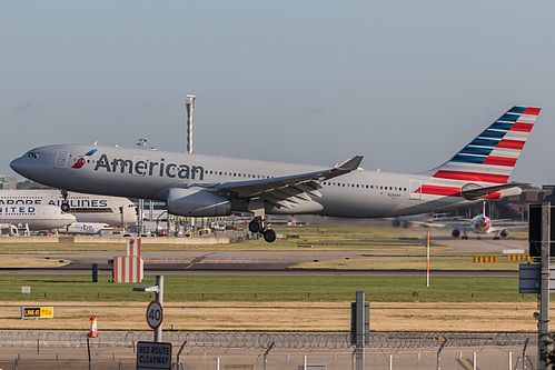 American Airlines Airbus A330-200 N289AY at London Heathrow Airport (EGLL/LHR)
