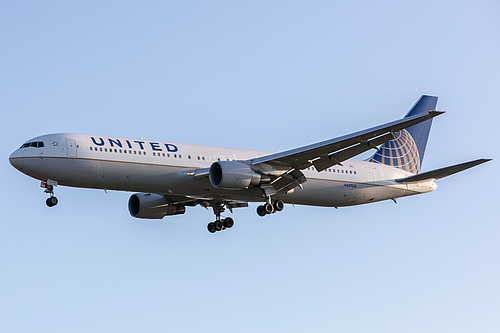 United Airlines Boeing 767-300ER N651UA at London Heathrow Airport (EGLL/LHR) United Airlines Boeing 767-300ER N651UA at London Heathrow Airport (EGLL/LHR)