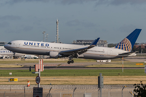 United Airlines Boeing 767-300ER N677UA at London Heathrow Airport (EGLL/LHR)