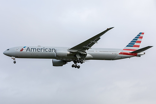 American Airlines Boeing 777-300ER N718AN at London Heathrow Airport (EGLL/LHR) American Airlines Boeing 777-300ER N718AN at London Heathrow Airport (EGLL/LHR)