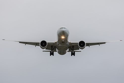 American Airlines Boeing 777-300ER N729AN at London Heathrow Airport (EGLL/LHR)