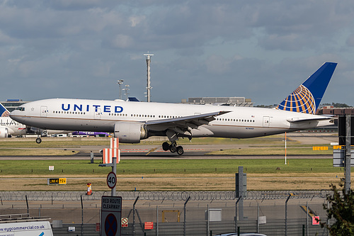 United Airlines Boeing 777-200ER N78001 at London Heathrow Airport (EGLL/LHR)