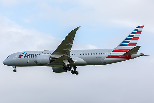 American Airlines Boeing 787-8 N810AN at London Heathrow Airport (EGLL/LHR) American Airlines Boeing 787-8 N810AN at London Heathrow Airport (EGLL/LHR)