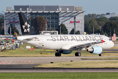 Austrian Airlines Airbus A320-200 OE-LBX at London Heathrow Airport (EGLL/LHR)