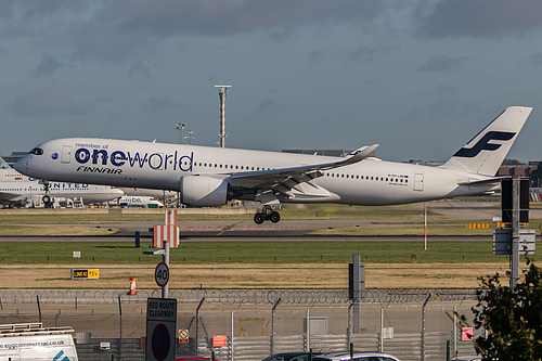 Finnair Airbus A350-900 OH-LWB at London Heathrow Airport (EGLL/LHR)