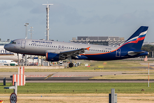 Aeroflot Airbus A320-200 VP-BZQ at London Heathrow Airport (EGLL/LHR)