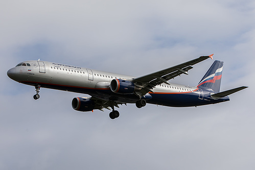 Aeroflot Airbus A321-200 VQ-BED at London Heathrow Airport (EGLL/LHR)