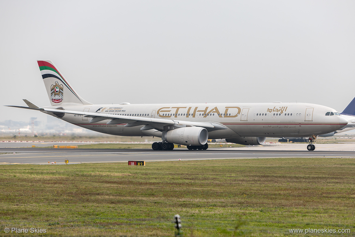 Etihad Airways Airbus A330-300 A6-AFE at Frankfurt am Main International Airport (EDDF/FRA)