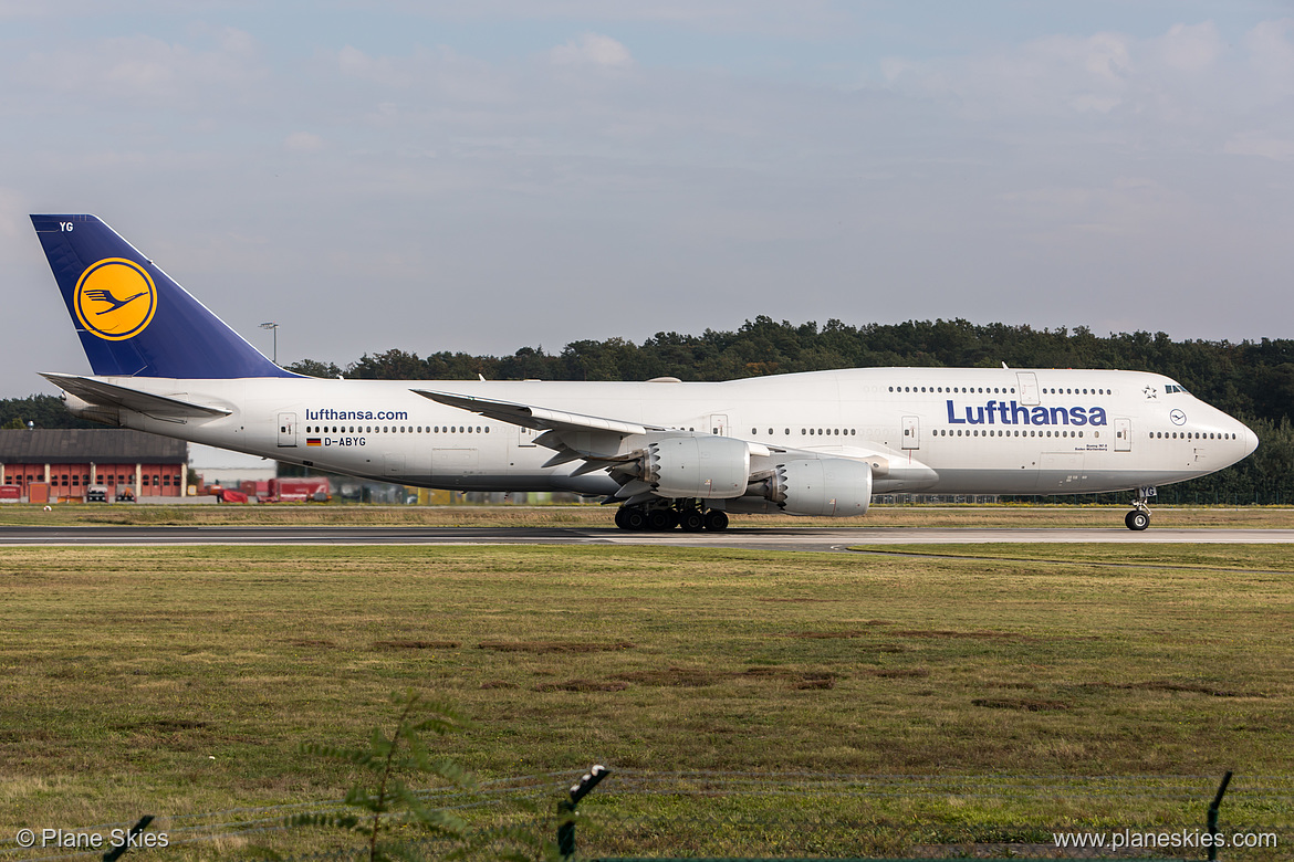 Lufthansa Boeing 747-8i D-ABYG at Frankfurt am Main International Airport (EDDF/FRA) Lufthansa Boeing 747-8i D-ABYG at Frankfurt am Main International Airport (EDDF/FRA)