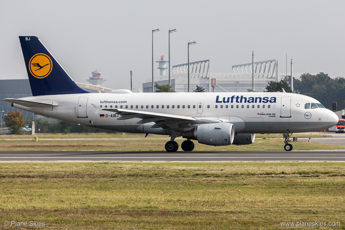Lufthansa Airbus A319-100 D-AIBJ at Frankfurt am Main International Airport (EDDF/FRA) Lufthansa Airbus A319-100 D-AIBJ at Frankfurt am Main International Airport (EDDF/FRA)