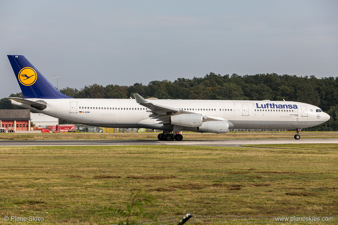 Lufthansa Airbus A340-300 D-AIGM at Frankfurt am Main International Airport (EDDF/FRA) Lufthansa Airbus A340-300 D-AIGM at Frankfurt am Main International Airport (EDDF/FRA)